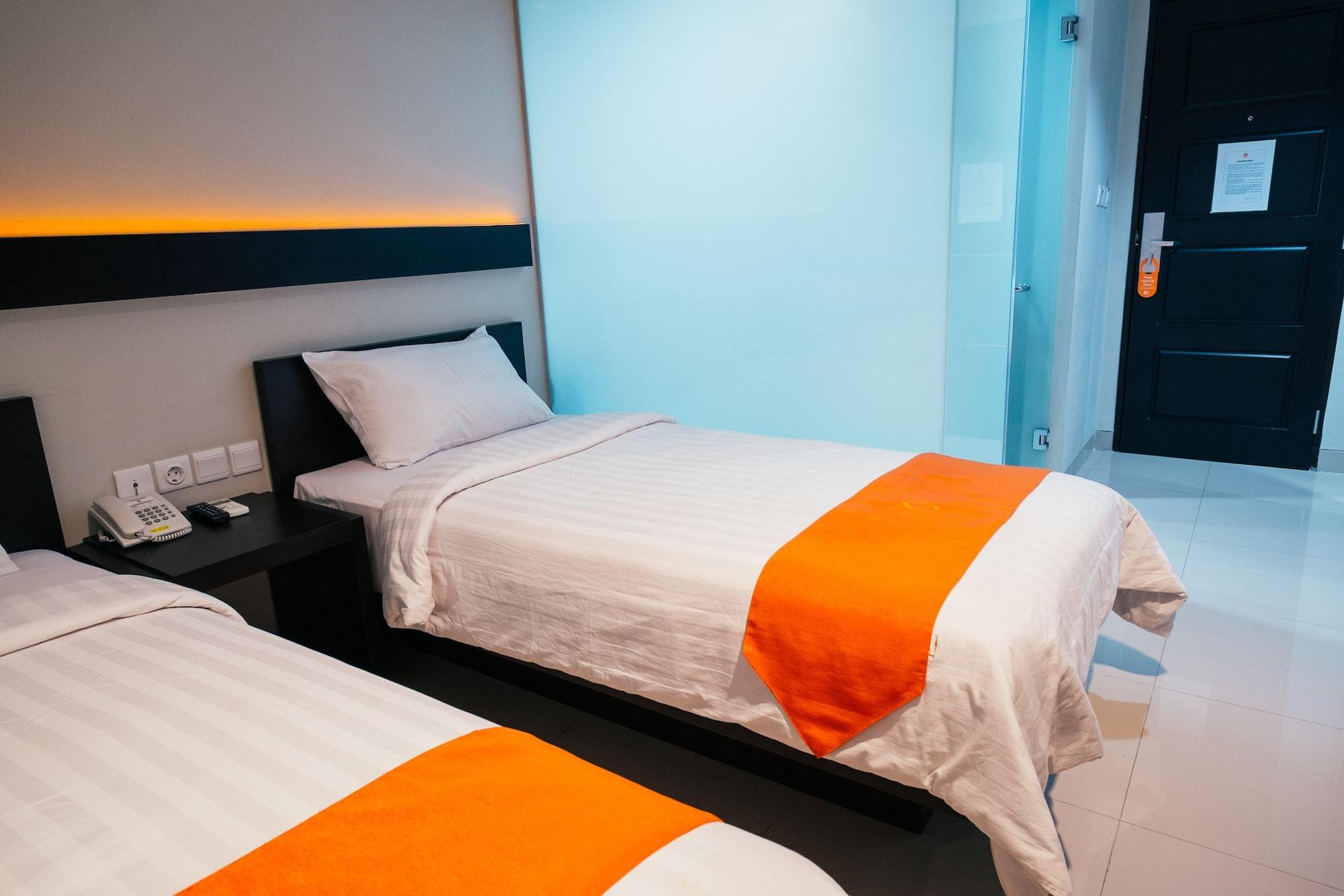 Alpha Hotel Пеканбару Экстерьер фото