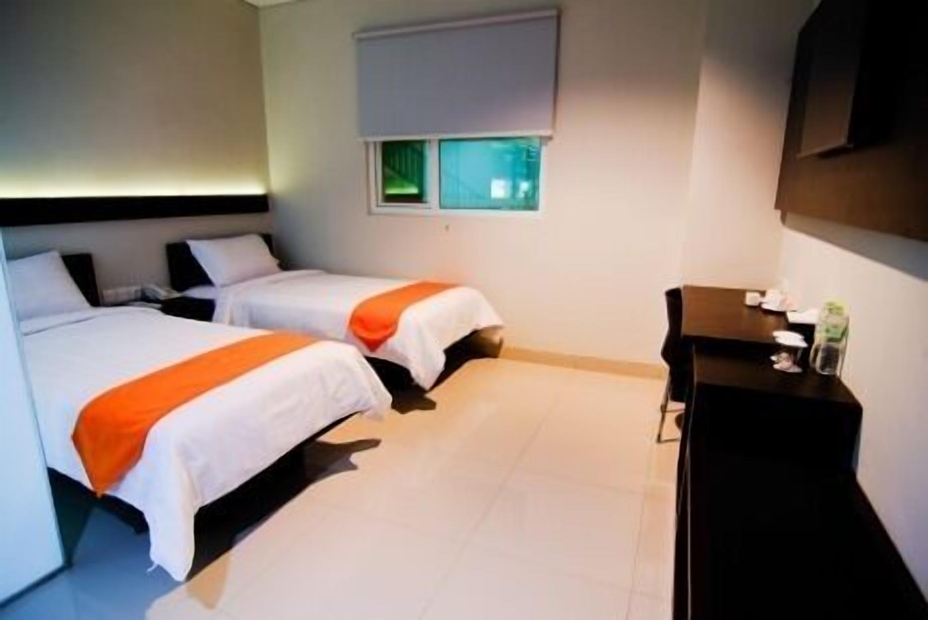 Alpha Hotel Пеканбару Экстерьер фото